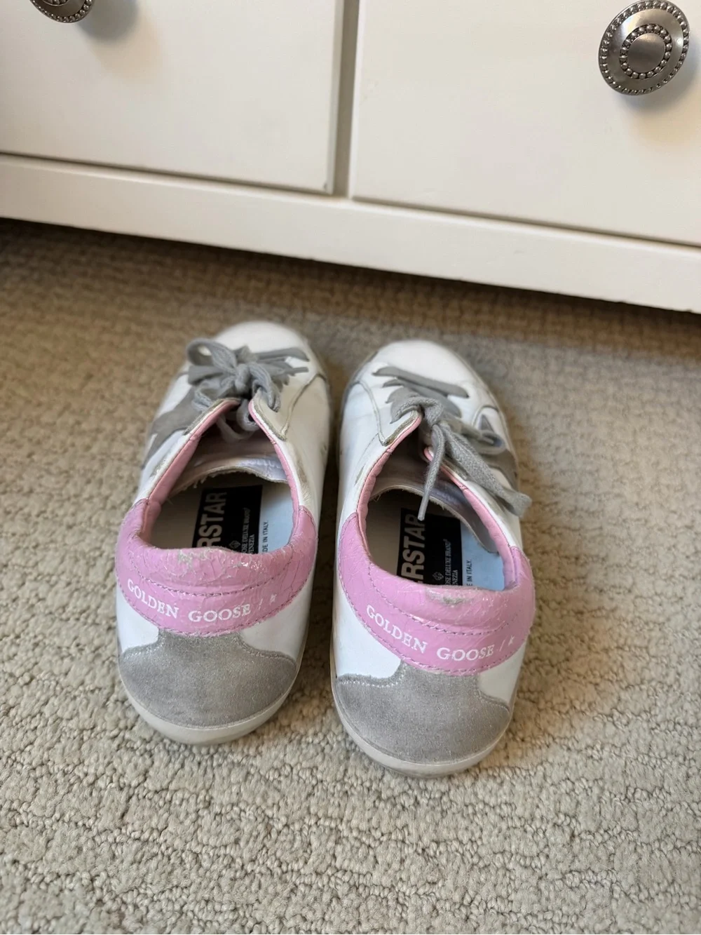 Golden Goose White Leather Sneakers with Pink Heel and Gray Star - Picture 2 of 5